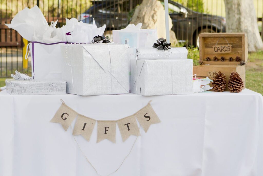 The Best Personalized Gifts for Weddings